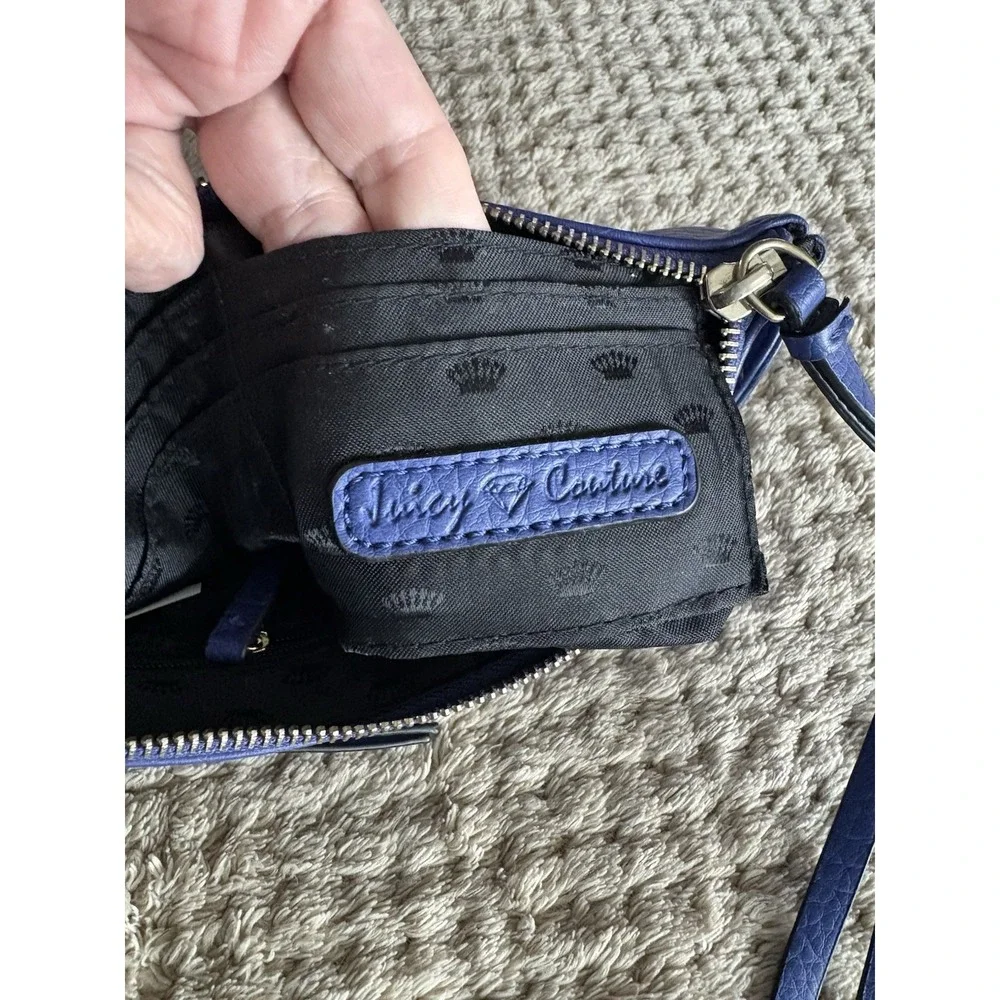 Juicy Couture Womens Blue Faux Leather Zip Pockets Wristlet Clutch Purse Bag